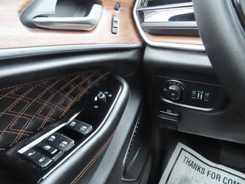 Used 2024 Jeep Grand Cherokee L Summit w/ Advanced Protech Group IV image 35