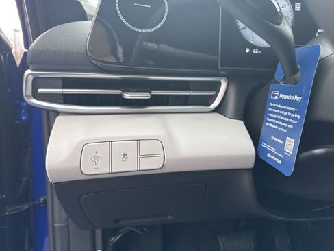 New 2026 Hyundai Elantra Limited FWD image 23