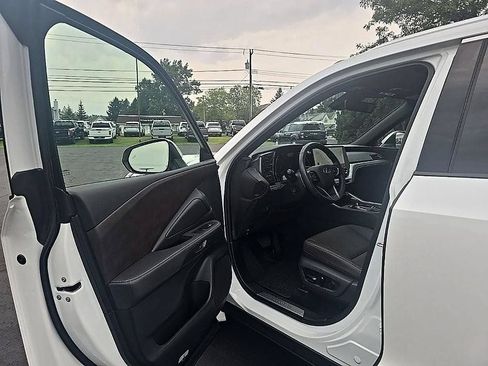 Used 2024 Lexus TX 350 AWD w/ Captains Chair Package image 13