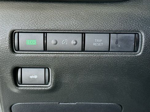 Used 2024 Nissan Sentra S image 16