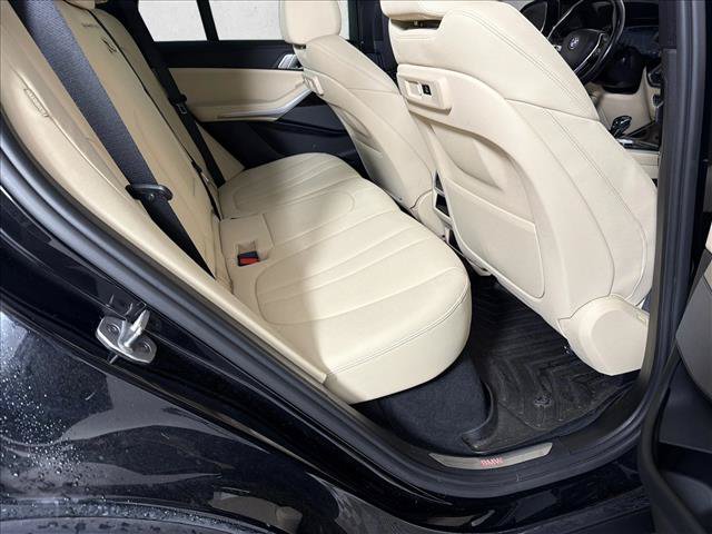 Used 2021 BMW X5 sDrive40i w/ Premium Package RWD image 17