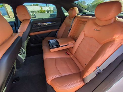 Used 2016 Cadillac CT6 Luxury image 12