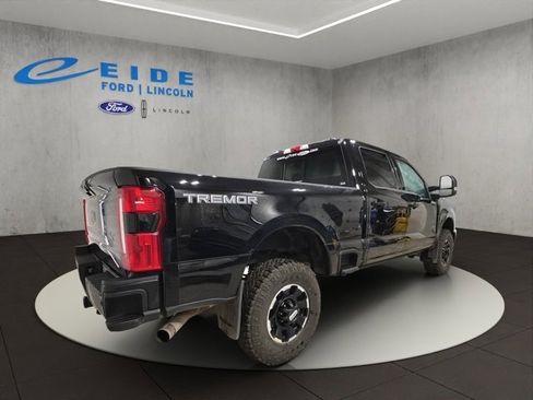 Used 2025 Ford F250 Lariat w/ Lariat Ultimate Package image 8