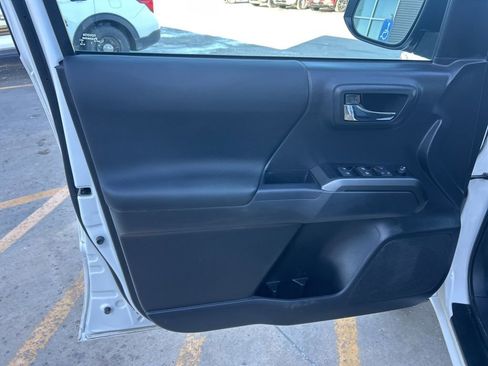 Used 2023 Toyota Tacoma TRD Off-Road w/ Technology Package image 16