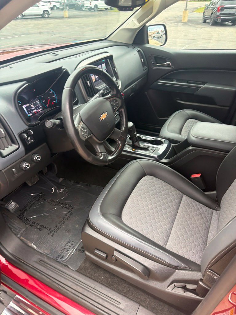 Used 2018 Chevrolet Colorado Z71 AWD/4WD image 9