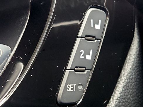 Used 2025 Honda CR-V EX-L image 24