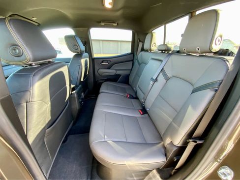 Certified 2025 Chevrolet Colorado ZR2 w/ Technology Package image 29