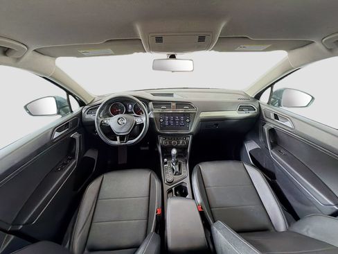 Used 2019 Volkswagen Tiguan SE AWD/4WD image 9