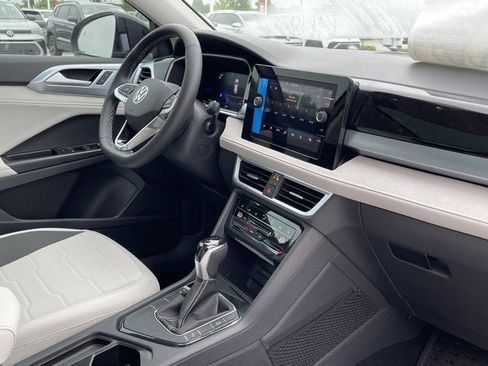 New 2025 Volkswagen Taos SE image 35