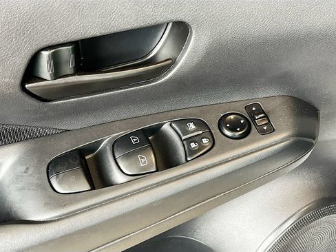 Used 2024 Nissan Kicks S FWD image 17