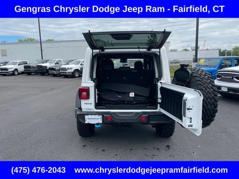 Used 2024 Jeep Wrangler Unlimited AWD/4WD image 31