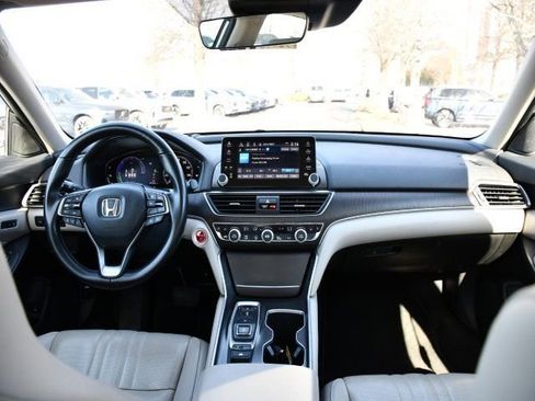 Used 2022 Honda Accord Touring image 20