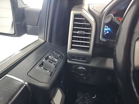 Used 2018 Ford F150 Platinum image 25
