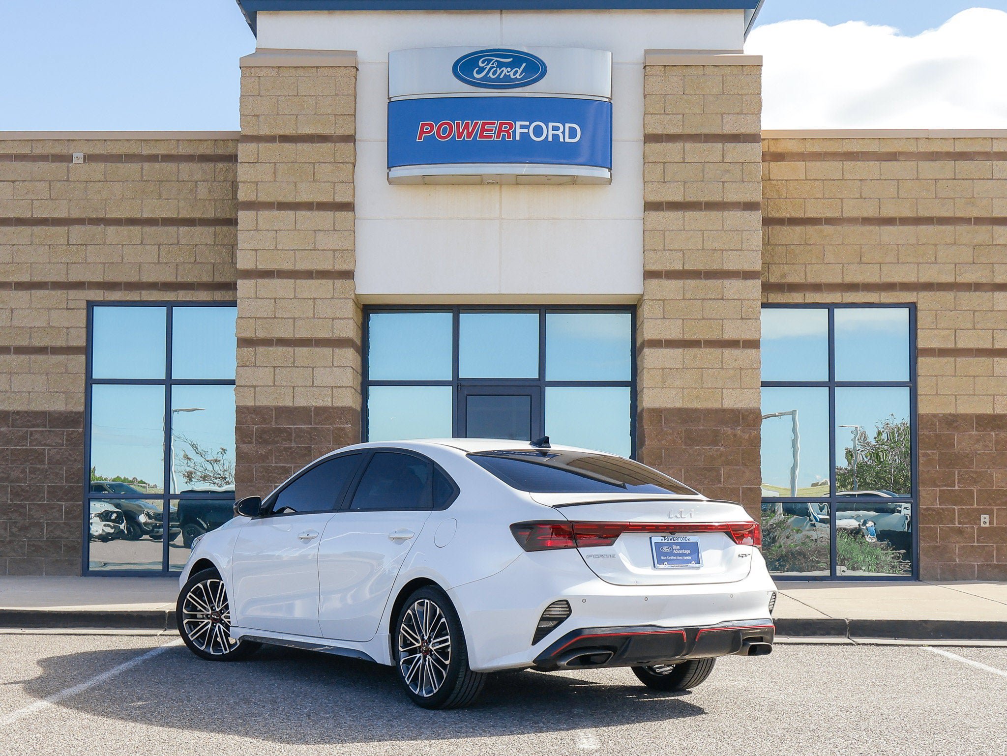 Used 2023 Kia Forte GT w/ GT2 Package FWD image 8