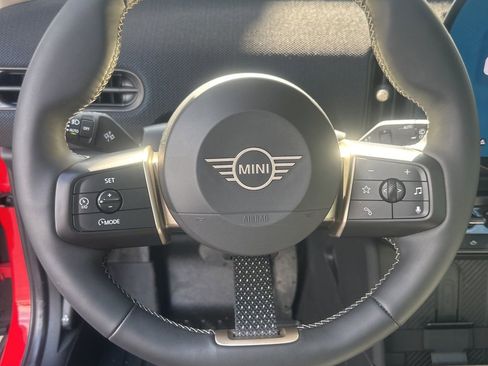 Used 2025 MINI Cooper S FWD image 21