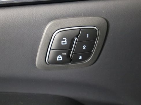 Used 2025 Ford Mustang Mach-E Premium AWD/4WD image 22