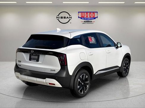 Certified 2025 Nissan Kicks SV image 3