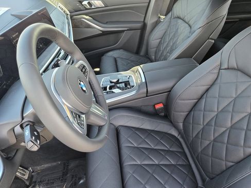 New 2026 BMW X7 xDrive40i w/ M Sport Package image 14