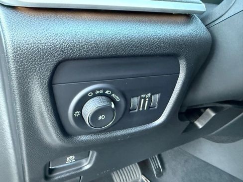 New 2025 Jeep Grand Cherokee L Limited w/ Trailer Tow Package image 14