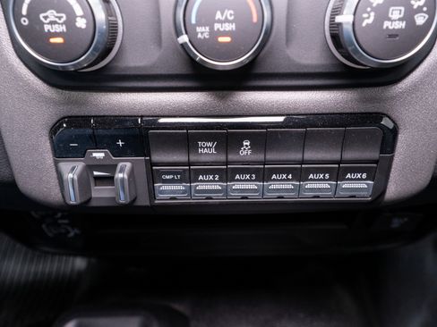 Used 2023 RAM 2500 Tradesman image 22