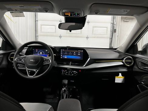 New 2026 Chevrolet Trax LT w/ Driver Confidence Package image 33