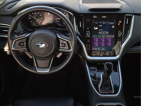 Certified 2022 Subaru Outback Limited image 12