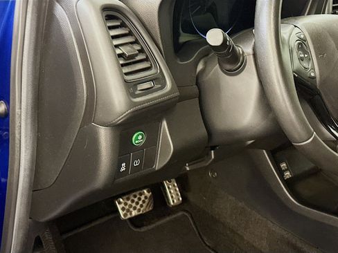 Used 2020 Honda HR-V Sport image 17