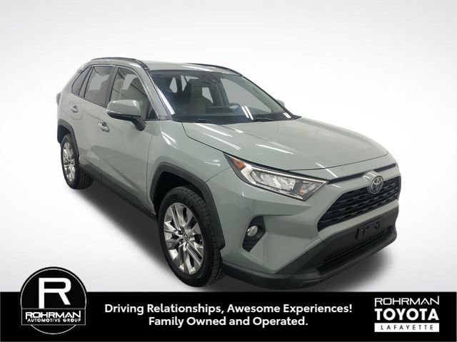 Used 2019 Toyota RAV4 XLE Premium FWD image 9