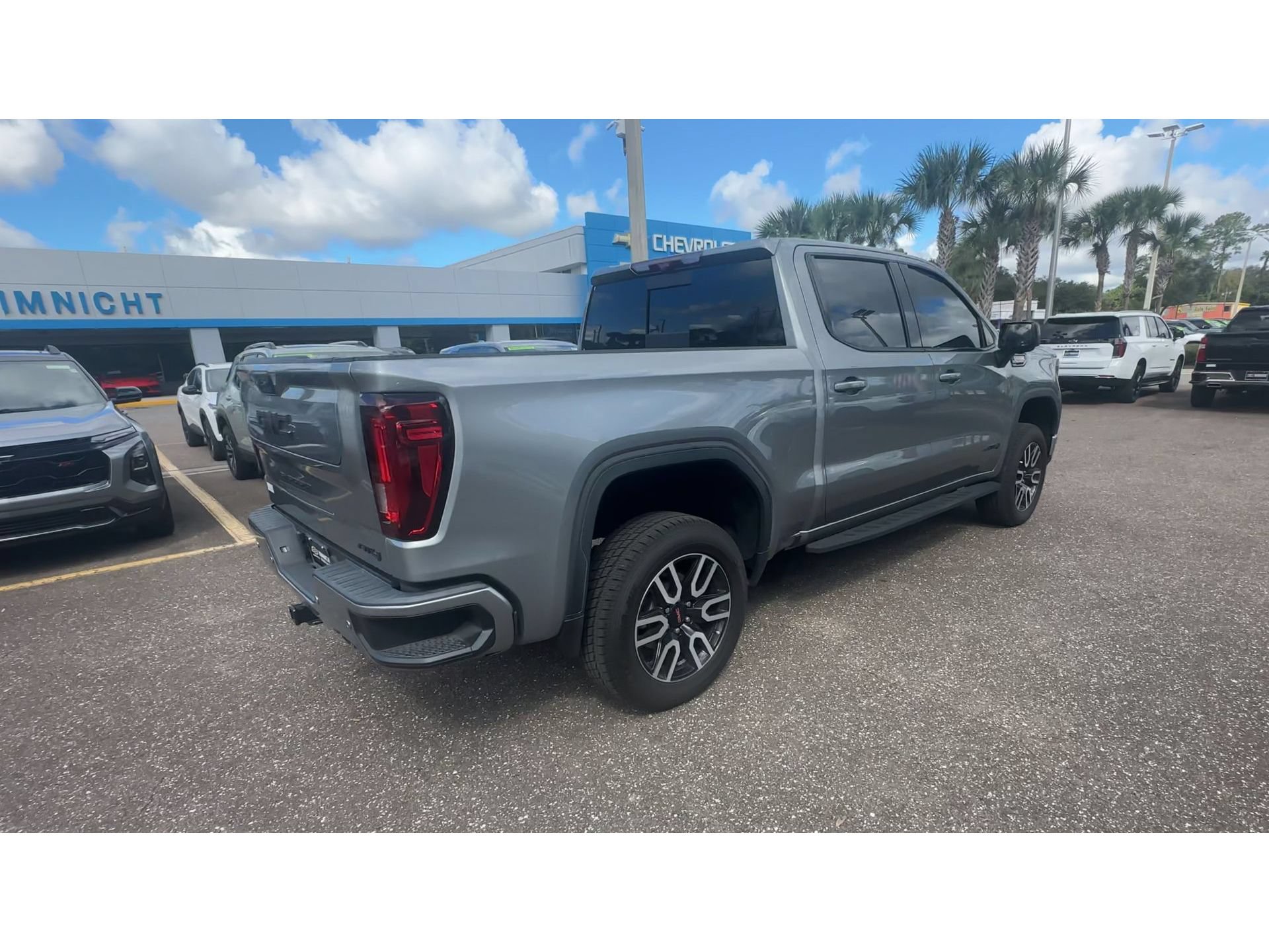 Used 2024 GMC Sierra 1500 AT4 w/ Technology Package AWD/4WD image 2