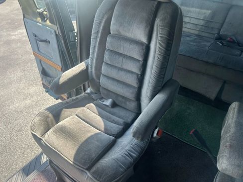 Used 1997 Ford E-150 and Econoline 150 image 25