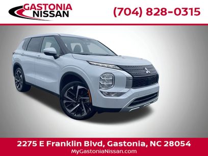 Used 2024 Mitsubishi Outlander SE