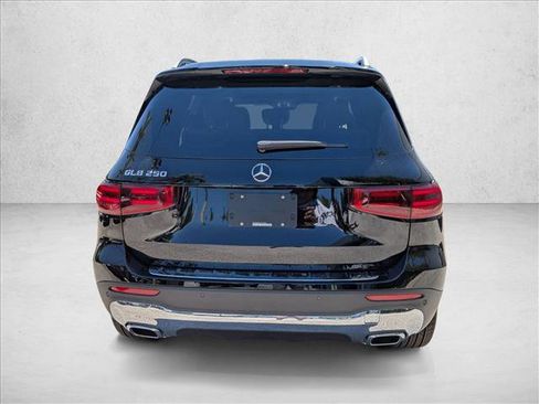 New 2026 Mercedes-Benz GLB 250 image 7