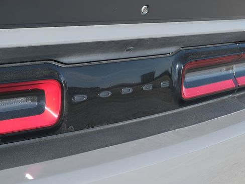 Used 2023 Dodge Challenger R/T w/ Blacktop Package image 39