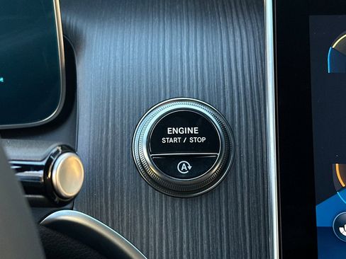 New 2026 Mercedes-Benz GLC 300 image 19