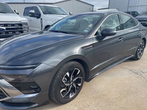 Used 2025 Hyundai Sonata SEL image 1