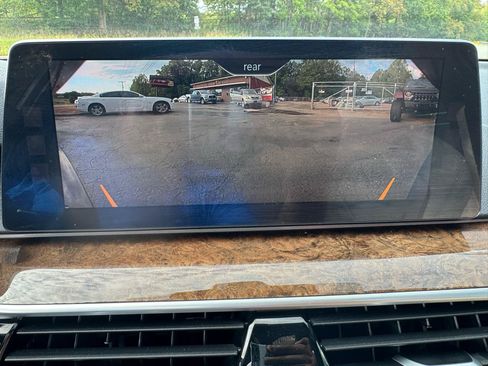 Used 2017 BMW 530i RWD image 21