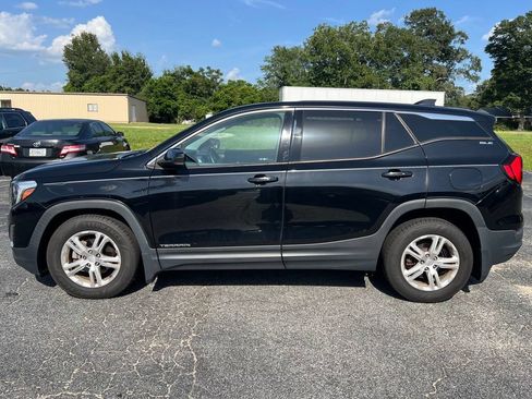 Used 2018 GMC Terrain SLE FWD image 17