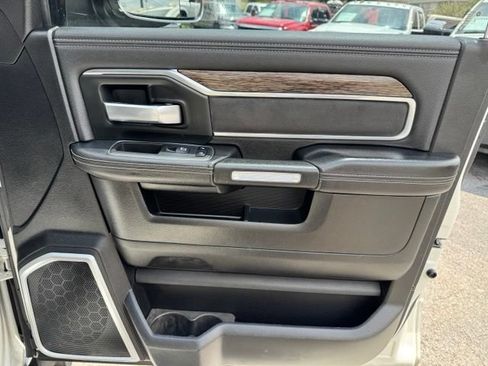 Used 2019 RAM 2500 Laramie AWD/4WD image 16