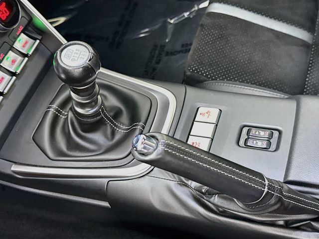 Used 2025 Toyota GR86 Premium w/ ALL Weather Mat Package (TMS) RWD image 16