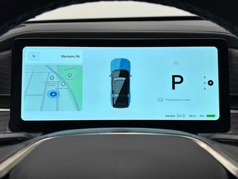 Used 2024 Rivian R1S Adventure image 29