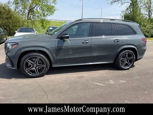New 2026 Mercedes-Benz GLS 450 4MATIC image 11