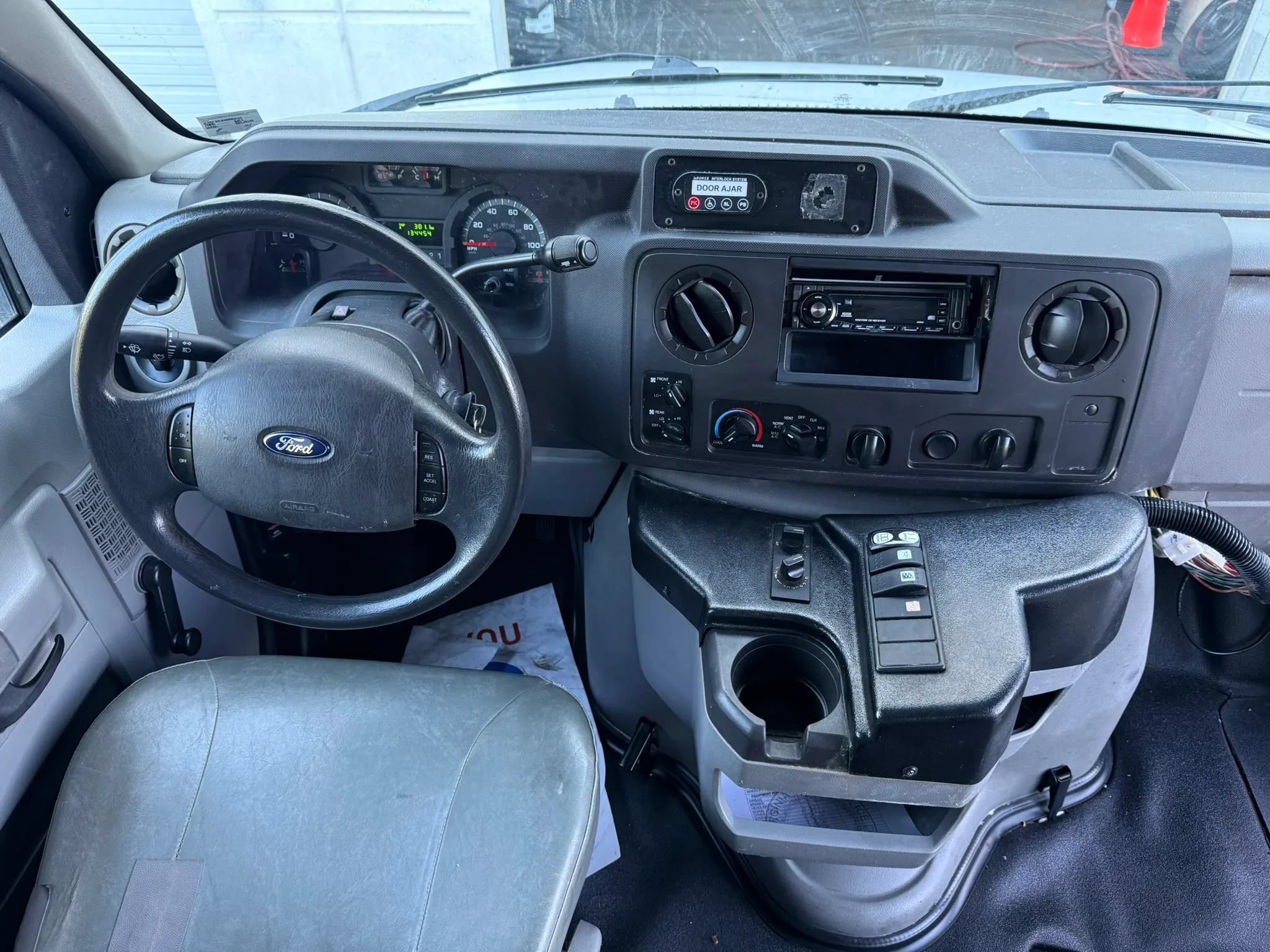 Used 2013 Ford E-350 and Econoline 350 Super Duty w/ Shuttle Bus Prep Pkg RWD image 15