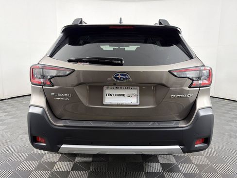 Used 2024 Subaru Outback Limited w/ Popular Package #2 AWD/4WD image 5