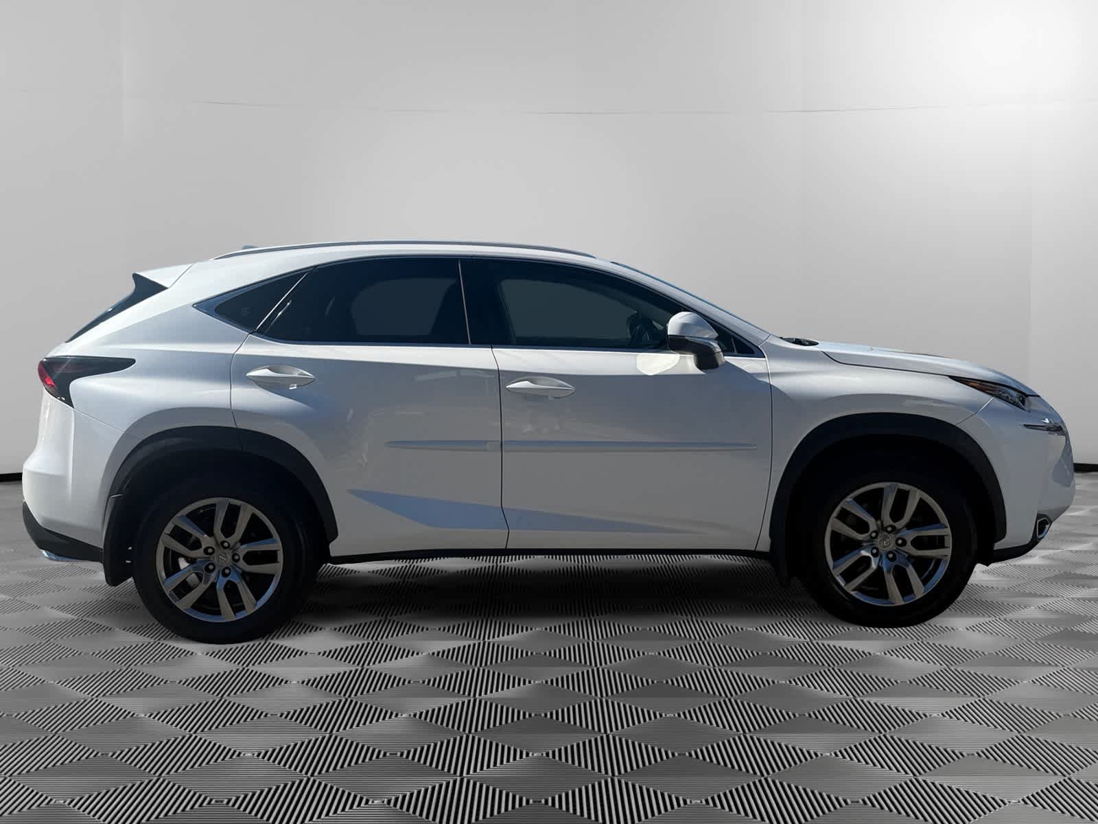 Used 2016 Lexus NX 200t FWD w/ Luxury Package image 6