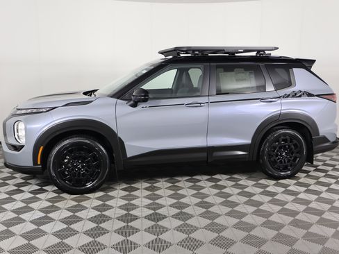 New 2026 Mitsubishi Outlander Trail Edition image 9