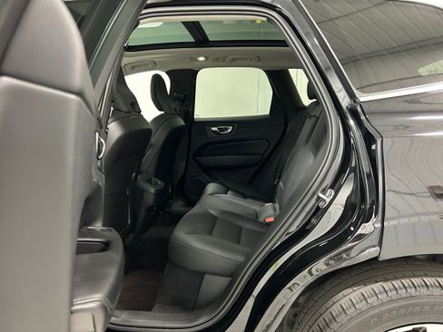 Used 2023 Volvo XC60 B5 Plus AWD/4WD image 29