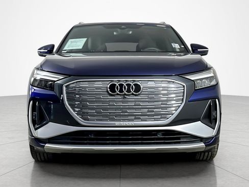 Used 2024 Audi Q4 e-tron Premium image 8