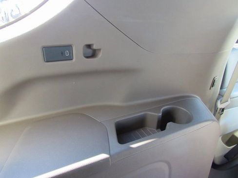 New 2026 GMC Yukon XL Denali w/ Denali Reserve Package image 37