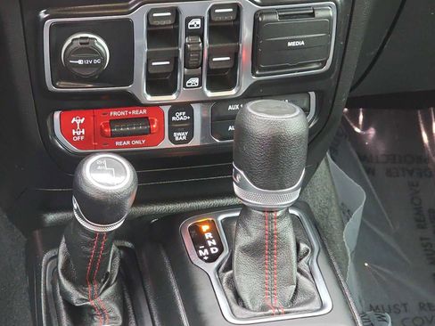 Used 2021 Jeep Wrangler Unlimited Rubicon image 21