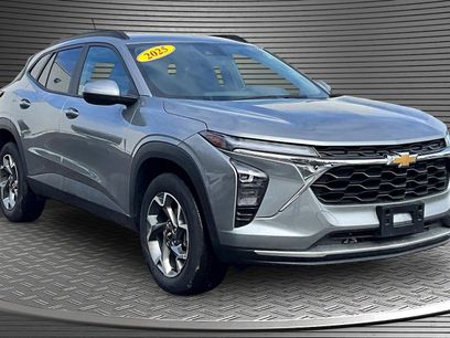 Used 2025 Chevrolet Trax LT w/ LT Convenience Package